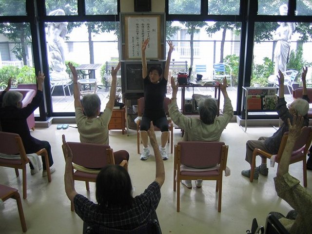 ベストライフ向ヶ丘遊園 の施設写真・外観・居室