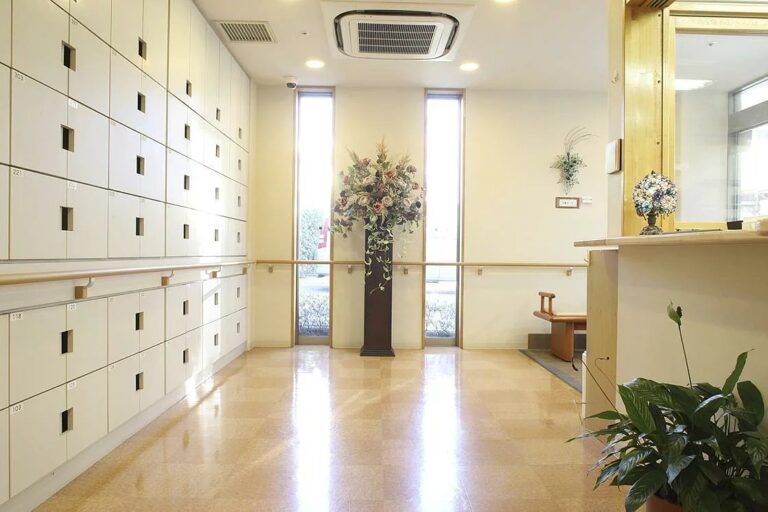 まどか西武柳沢 の施設写真・外観・居室