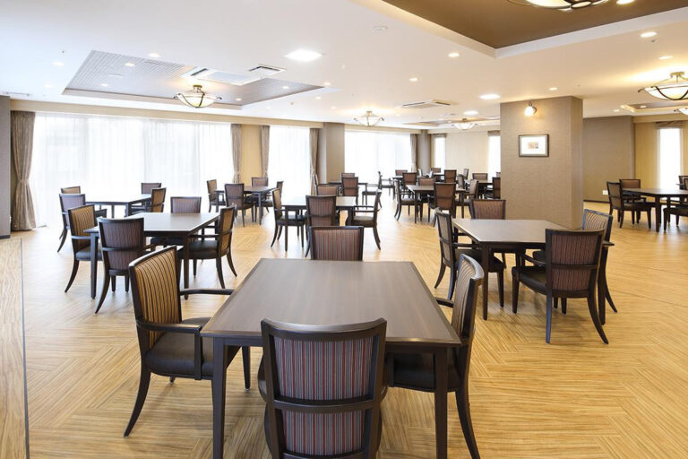 グランダ武蔵野 の施設写真・外観・居室