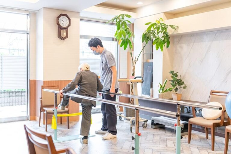 イリーゼ用賀 の施設写真・外観・居室