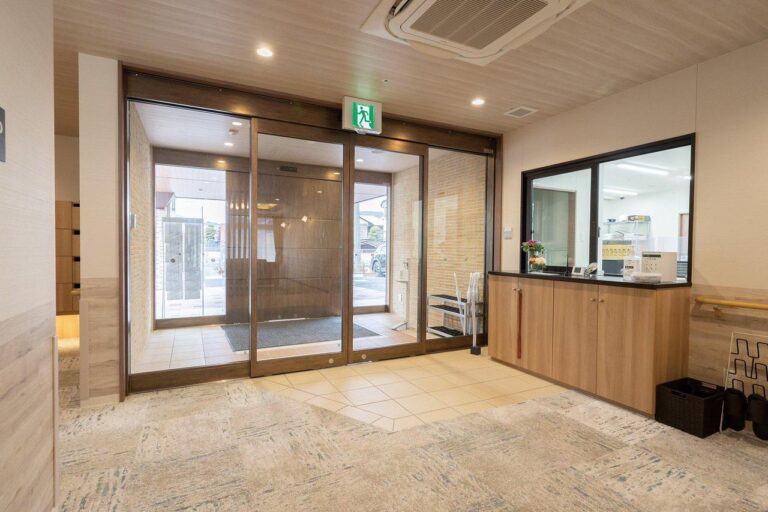イリーゼ葛飾水元 の施設写真・外観・居室