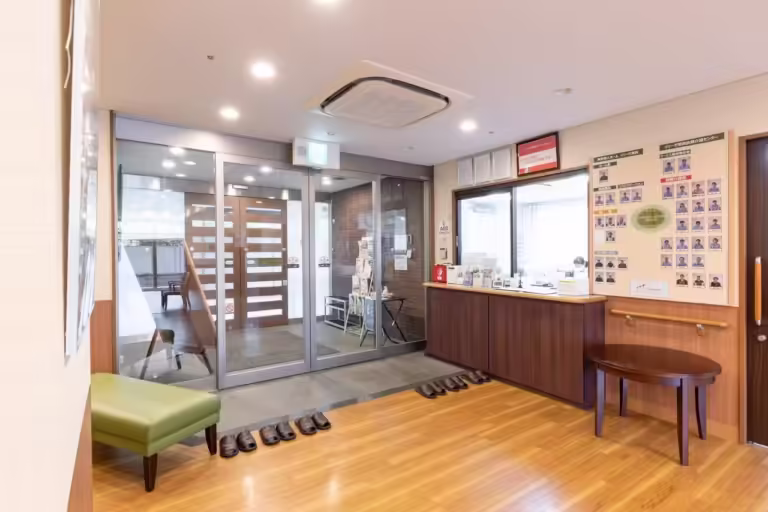 イリーゼ用賀 の施設写真・外観・居室