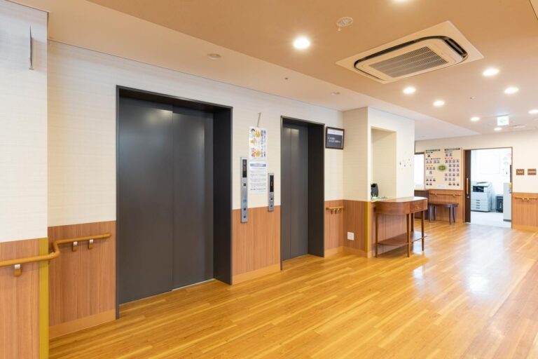 イリーゼ用賀 の施設写真・外観・居室