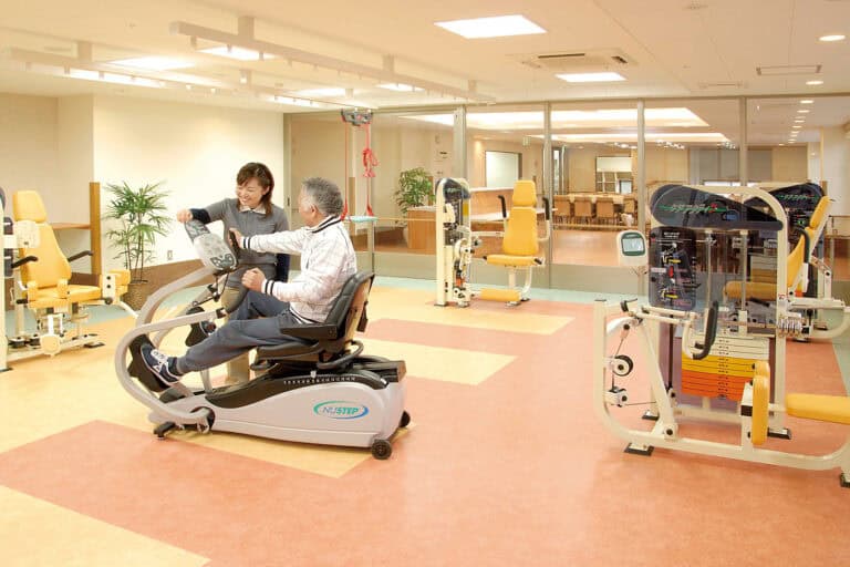 ベストライフ鳩ヶ谷 の施設写真・外観・居室