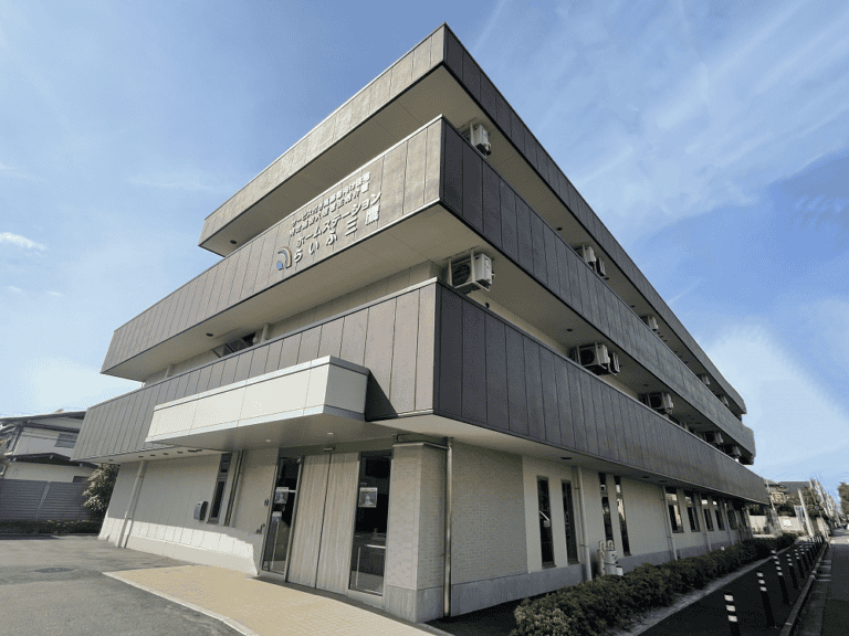 ホームステーションらいふ三鷹 の施設写真・外観・居室