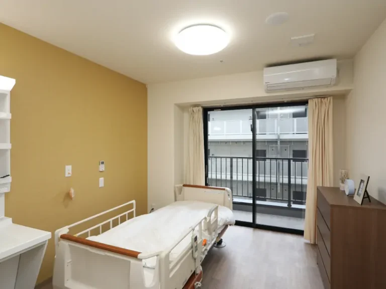 ココファン武蔵境 の施設写真・外観・居室