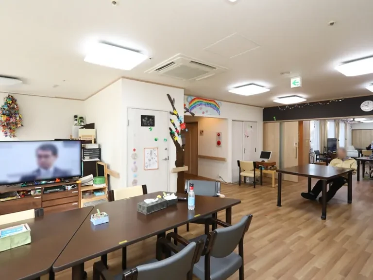 エイジフリーハウス川崎向ヶ丘遊園 の施設写真・外観・居室