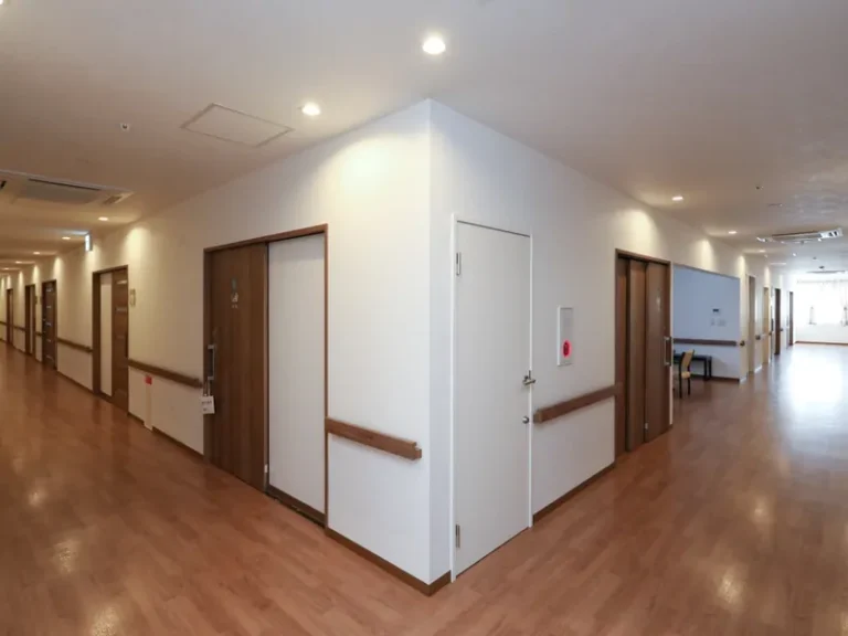 エイジフリーハウス 川崎上平間 の施設写真・外観・居室