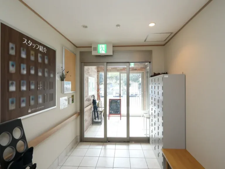 エイジフリーハウス川崎有馬 の施設写真・外観・居室