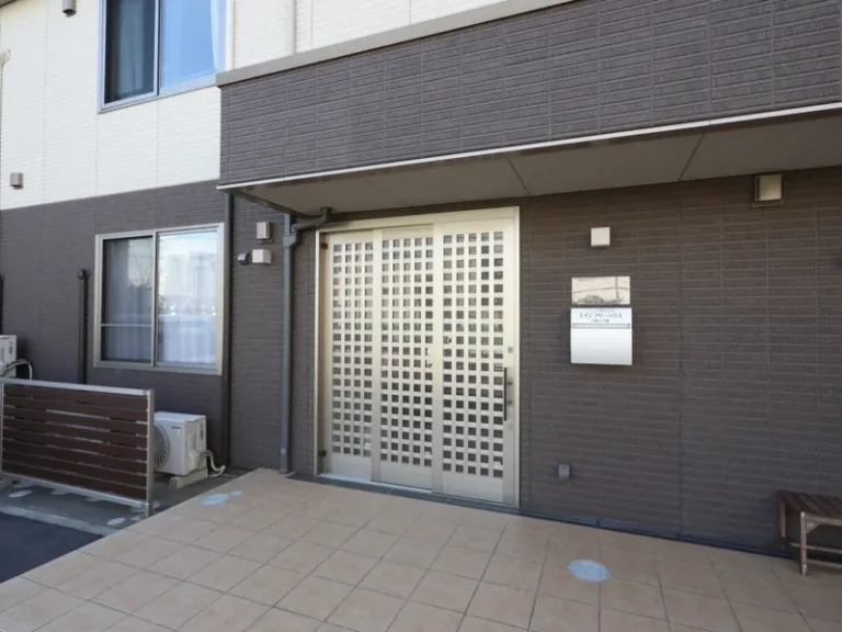 エイジフリーハウス 川崎上平間 の施設写真・外観・居室