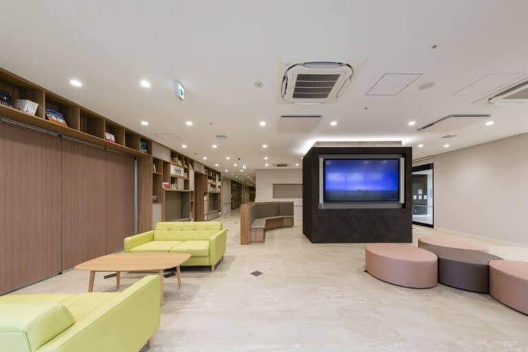 ココファン川崎高津 の施設写真・外観・居室
