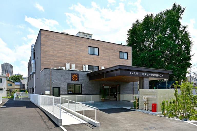 ファミリー・ホスピス大泉学園ハウス の施設写真・外観・居室