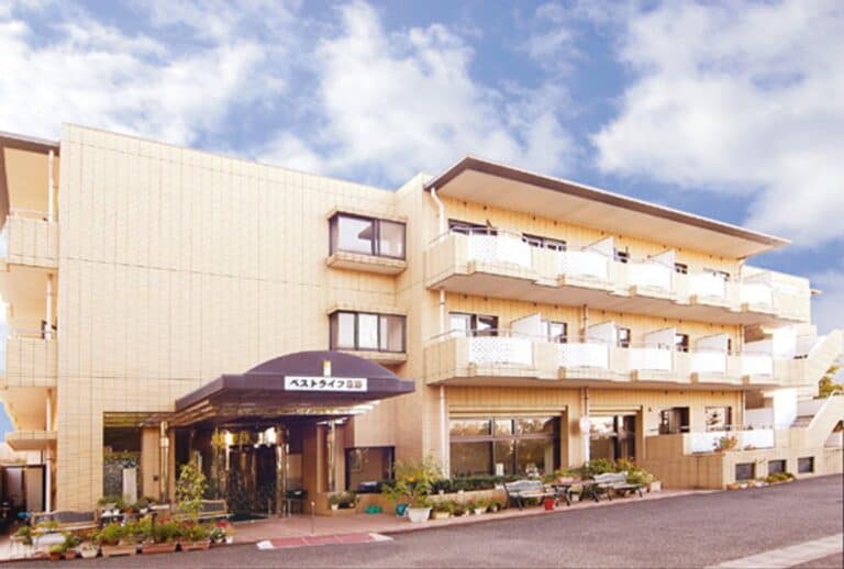 ベストライフ日野 の施設写真・外観・居室