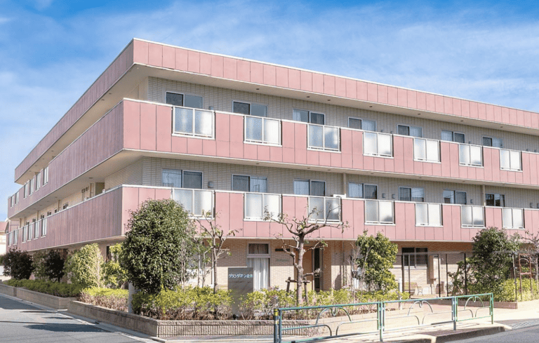 リハビリホームグランダ花小金井 の施設写真・外観・居室