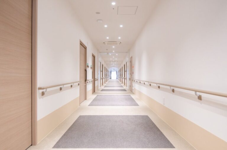 アズハイム一之江 の施設写真・外観・居室