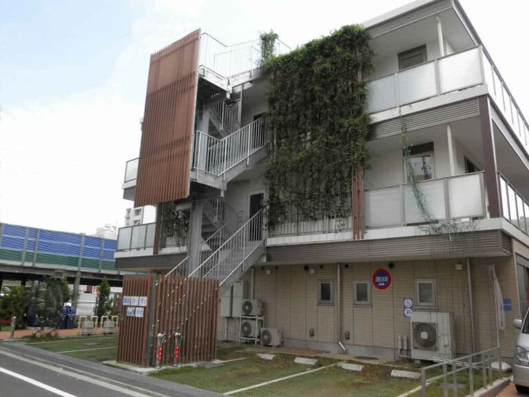 ココファン立川弐番館 の施設写真・外観・居室