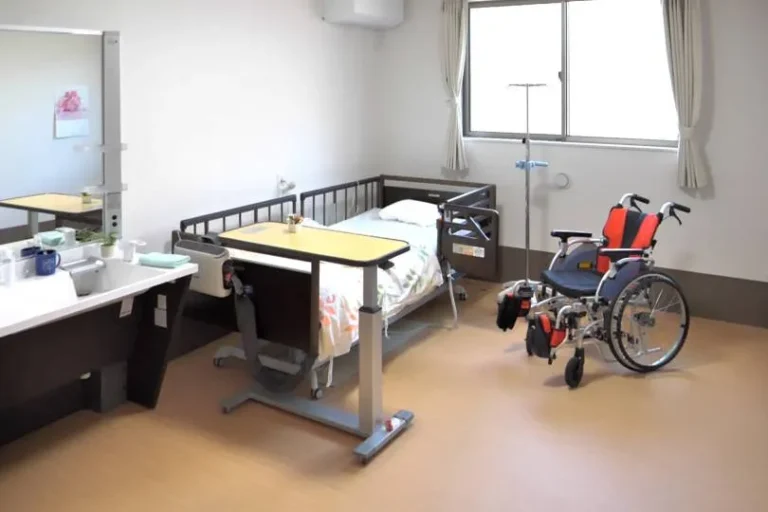 ケアホスピス石川町 の施設写真・外観・居室