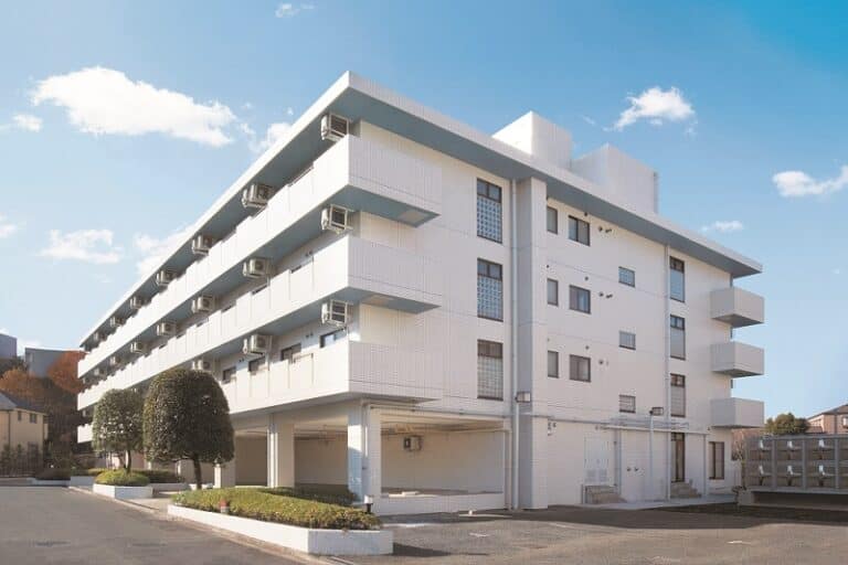 ニチイホーム仲町台 の施設写真・外観・居室