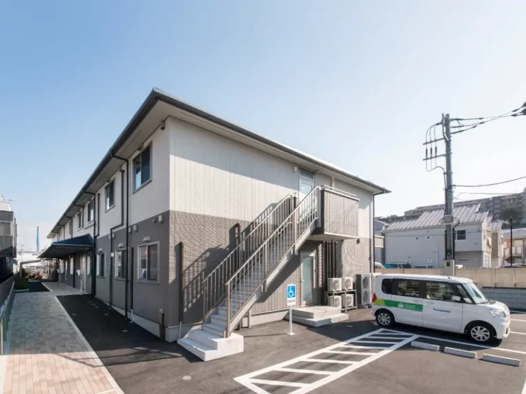 エイジフリーハウス 横浜岡津町 の施設写真・外観・居室