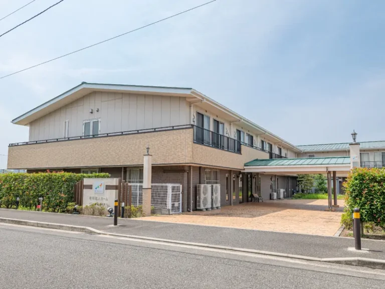 イリーゼ横浜港南台 の施設写真・外観・居室