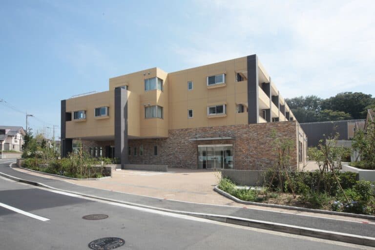 ココファン青葉台 の施設写真・外観・居室
