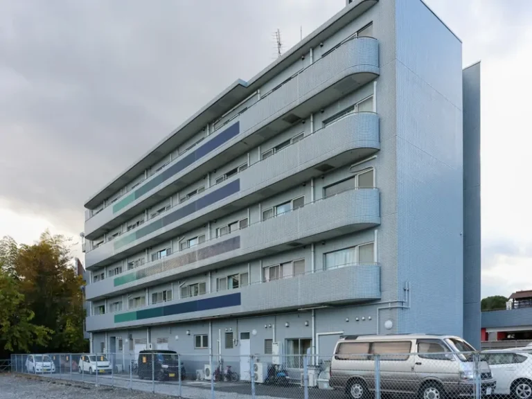 ファミリーライフ横浜 の施設写真・外観・居室