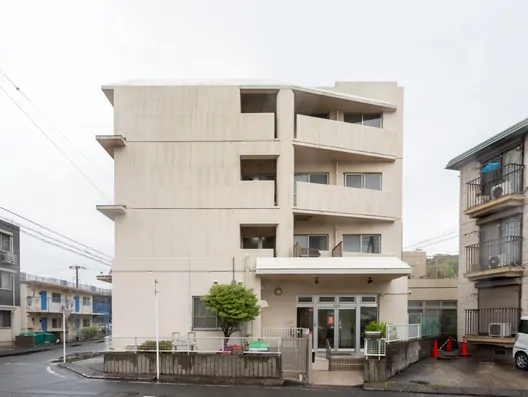 ドクターハウス ジャルダン本郷台 の施設写真・外観・居室