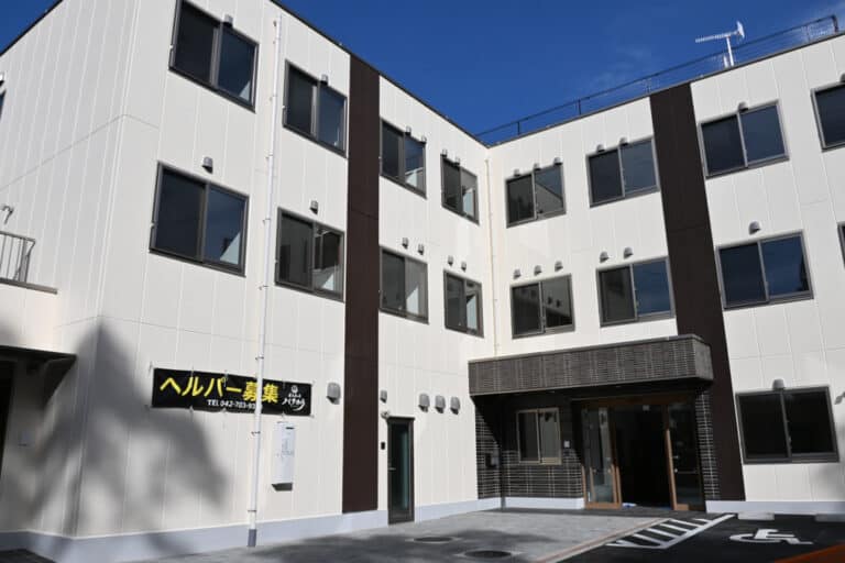 老人ホーム パタカラ 本店 の施設写真・外観・居室