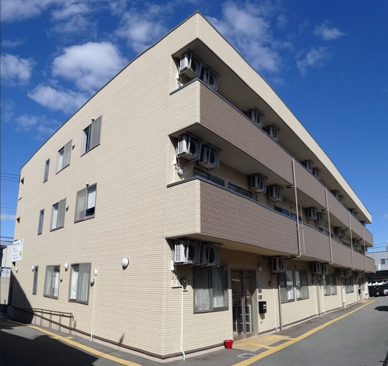 介護付有料老人ホーム　ラウレート