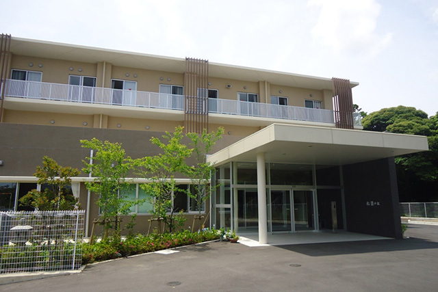 個室ユニット型特別養護老人ホーム松籟の丘