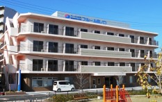 高齢者複合施設フルール長尾