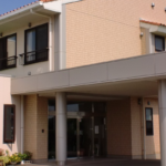 高齢者グループホーム百歳万歳｜鉾田市壱番館：茨城県鉾田市安房１６６５－２　弐番館：茨城県鉾田市安房１６６５-１の介護付き有料老人ホームの写真