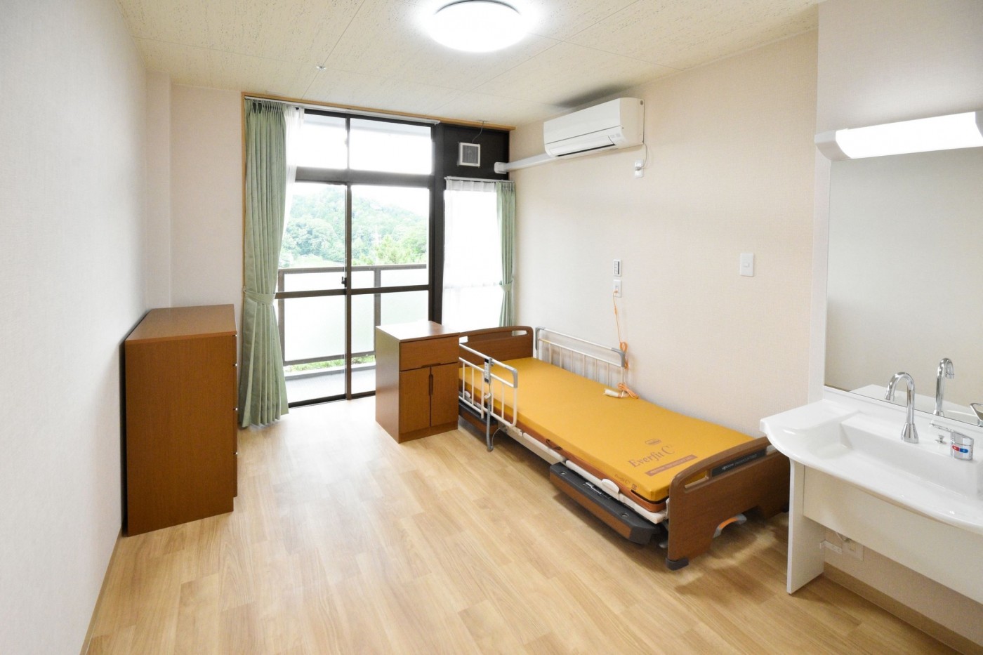 地域密着型介護老人福祉施設ほくしん苑