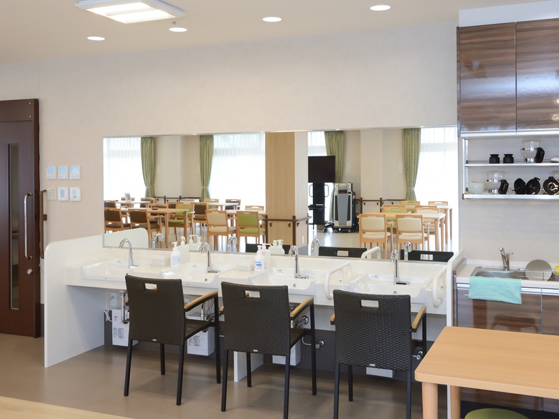 介護付き有料老人ホーム　プレザンメゾン神戸白水