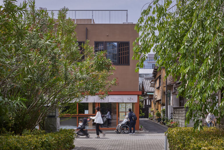 特別養護老人ホーム　深川愛の園