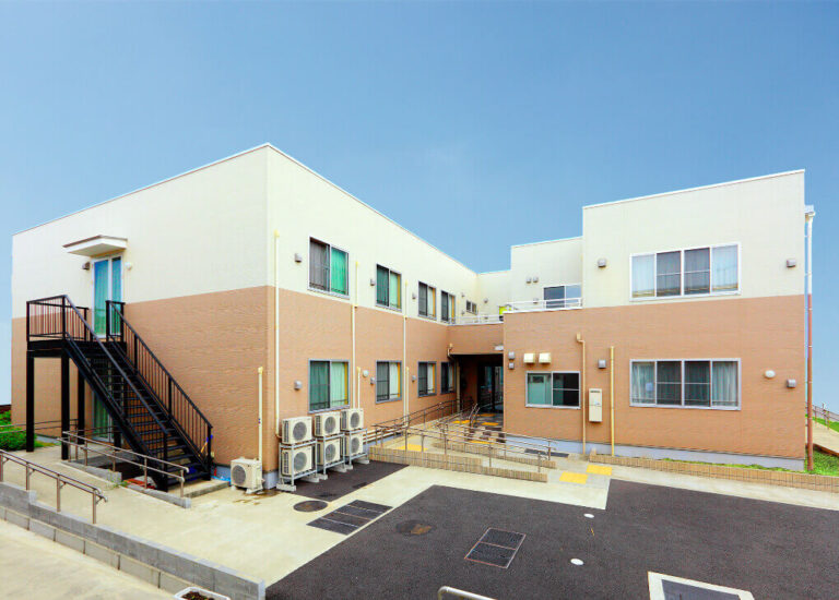 介護付有料老人ホームかがみはらの憩
