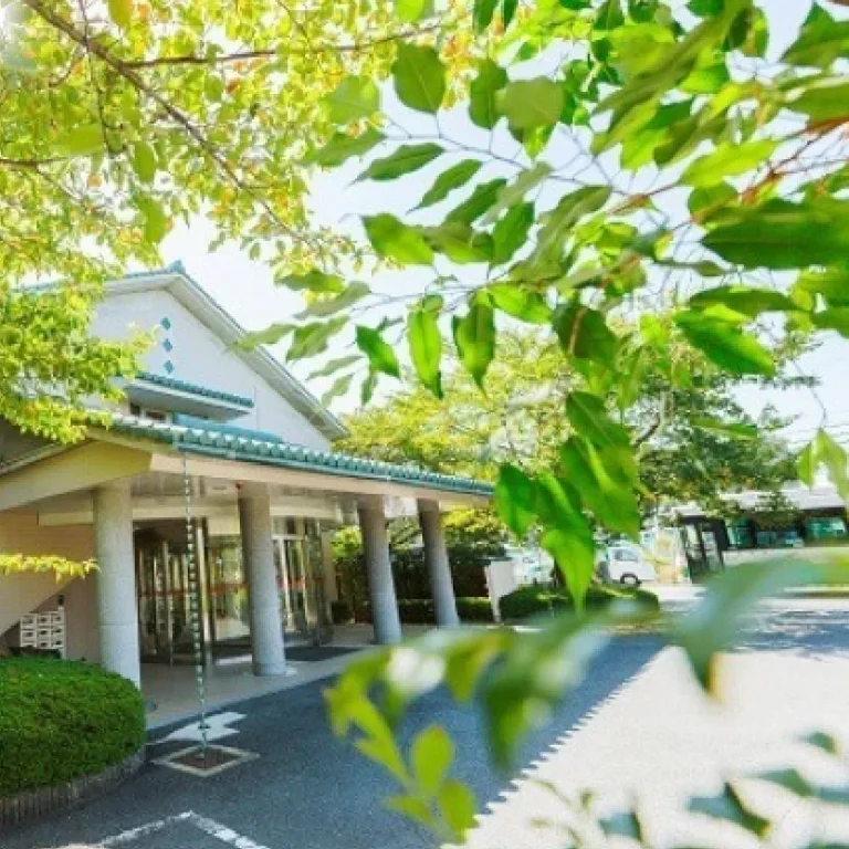 エスティームライフ学園前