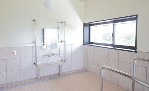 サービス付き高齢者向け住宅　温ったまる