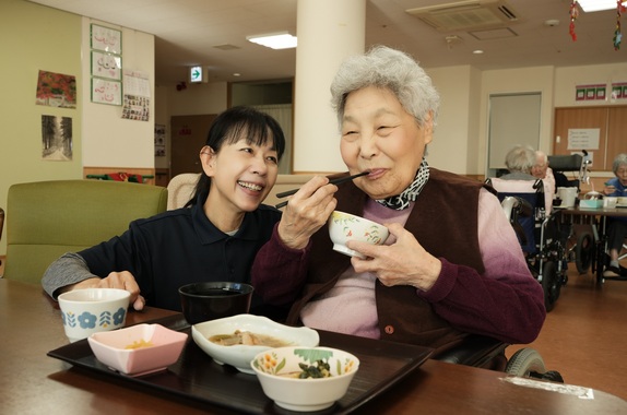 やとみ翔裕館