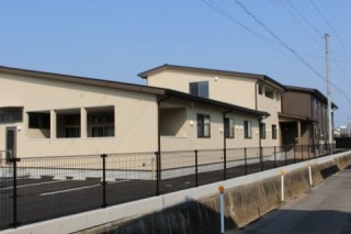 介護付有料老人ホーム　菫野花舘