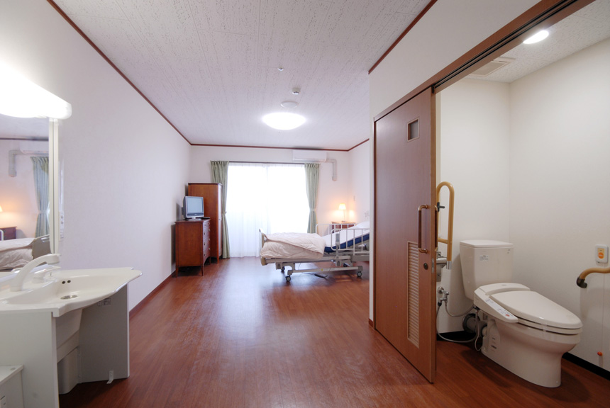 特定施設入居者生活介護きららラポール尾道