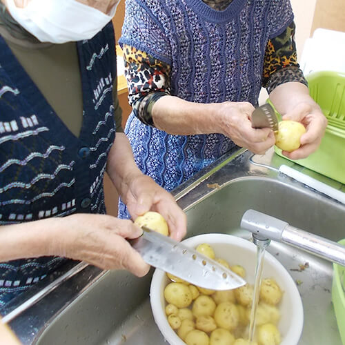 介護付き有料老人ホーム　ふくふくピース
