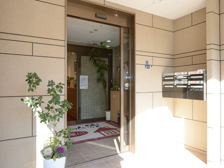 介護付有料老人ホーム　プレザンメゾン寝屋川