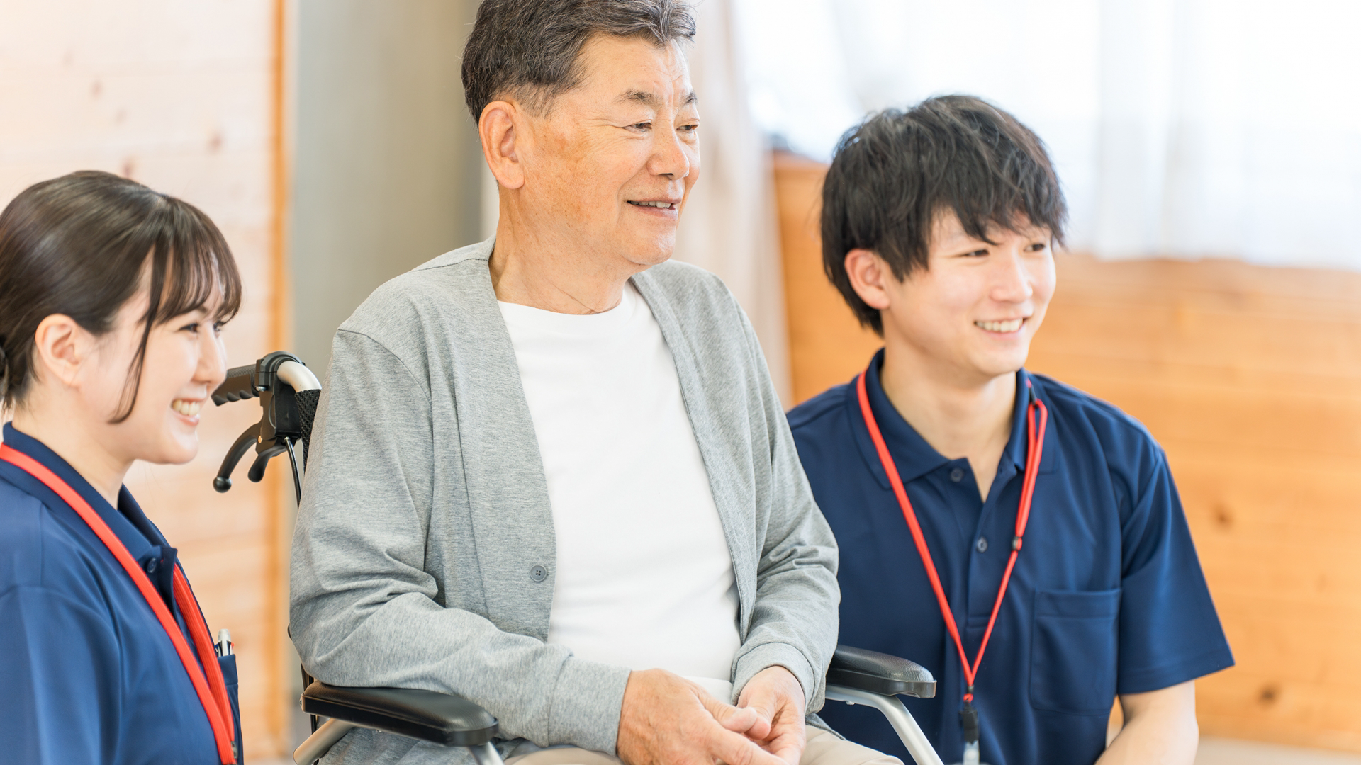 アストライ岸里