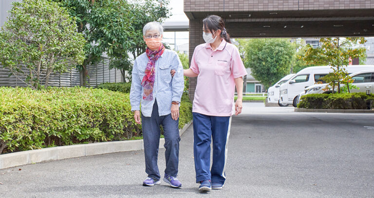 社会医療法人　愛仁会　介護付有料老人ホーム　スローライフおかじま