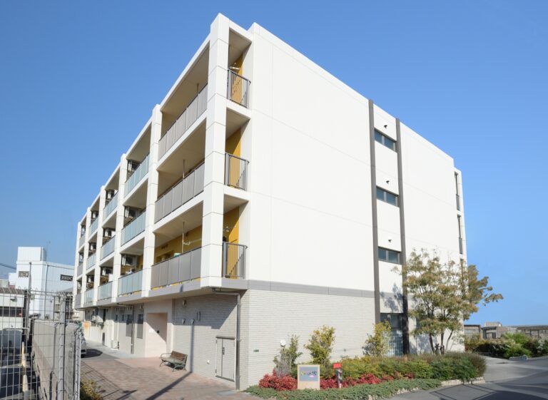 介護付有料老人ホームプレザンメゾン此花高見